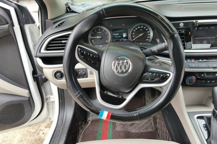 Used Buick GT 2021 Exemplar 1.5L Automatic Elite Version Steering Wheel