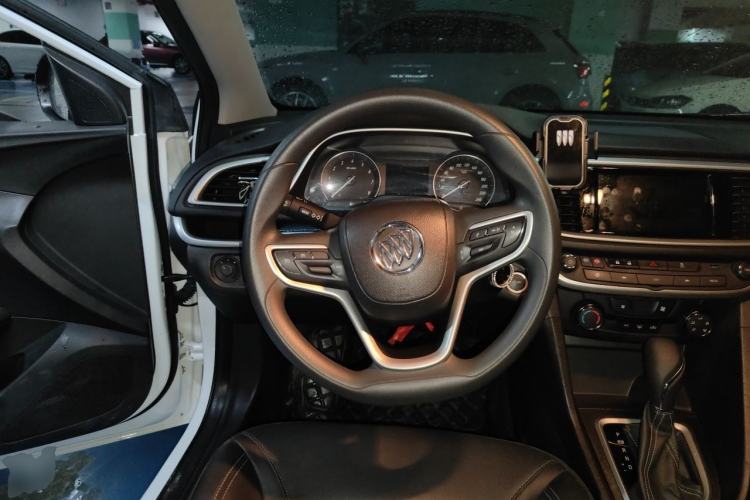 Used Buick GT 2021 Revised Version Flagship 1.5L Automatic Elite Edition Steering Wheel