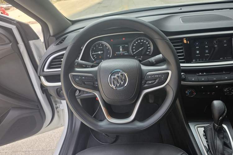 Used Buick GT 2021 Revised Version Flagship 1.5L Automatic Elite Edition Steering Wheel