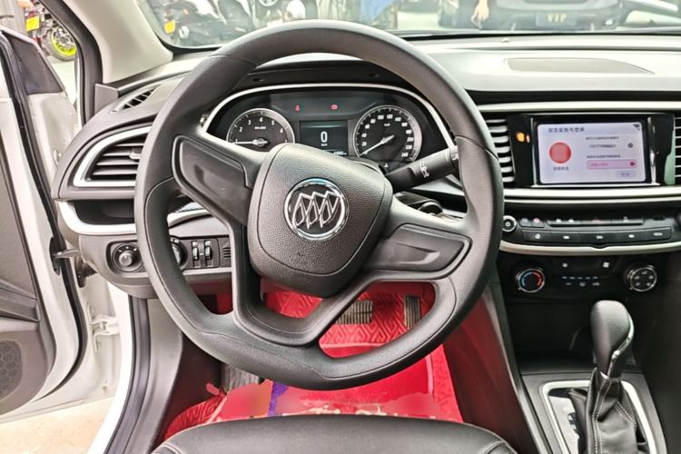 Used Buick GT 2021 1.3T Automatic Mild Hybrid Elite Version Steering Wheel