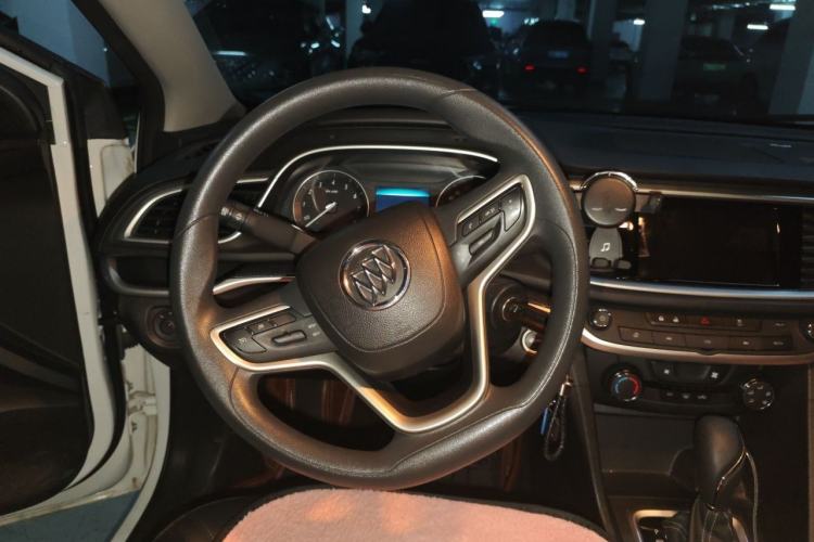 Used Buick GT 2021 Revised Version 1.3T Automatic Mild Hybrid Elite Edition Steering Wheel