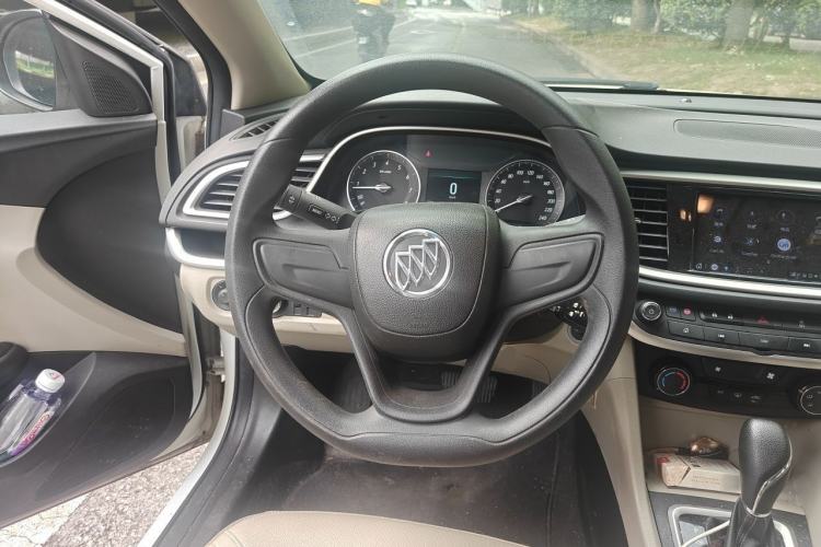 Used Buick GT 2021 Exemplar 1.5L Automatic Elite Version Steering Wheel