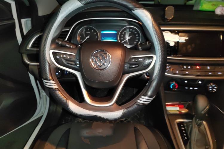 Used Buick GT 2021 Revised Version 1.3T Automatic Mild Hybrid Elite Edition Steering Wheel