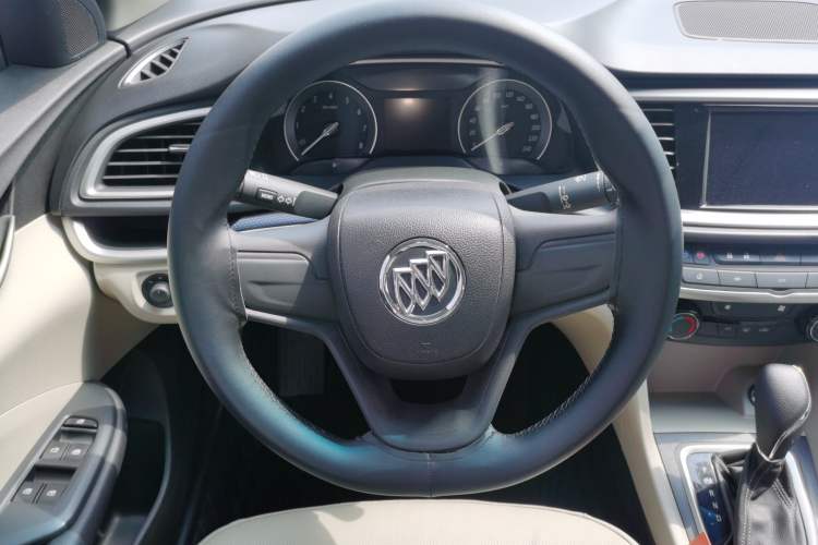 Used Buick GT 2021 Exemplar 1.5L Automatic Elite Version Steering Wheel