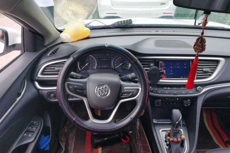Used Buick GT 2021 Revised Version Flagship 1.5L Automatic Elite Edition Steering Wheel