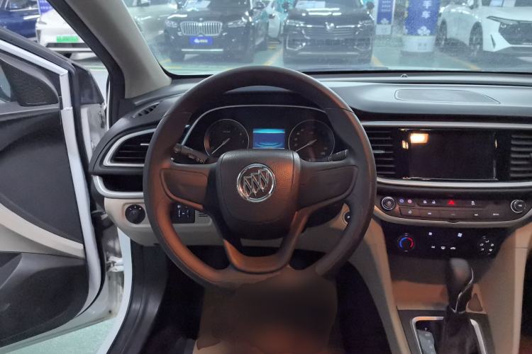 Used Buick GT 2021 Exemplar 1.5L Automatic Elite Version Steering Wheel