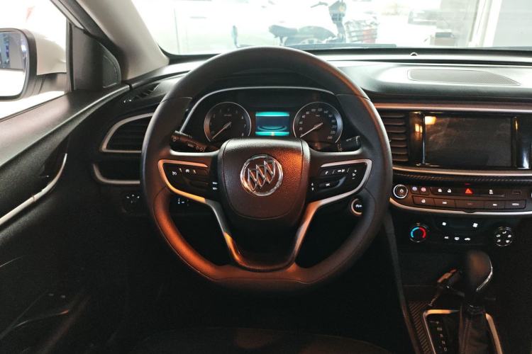Used Buick GT 2021 Revised Version 1.3T Automatic Mild Hybrid Elite Edition Steering Wheel