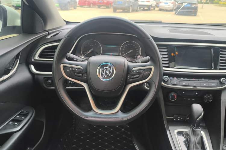 Used Buick GT 2021 Revised Version Flagship 1.5L Automatic Elite Edition Steering Wheel