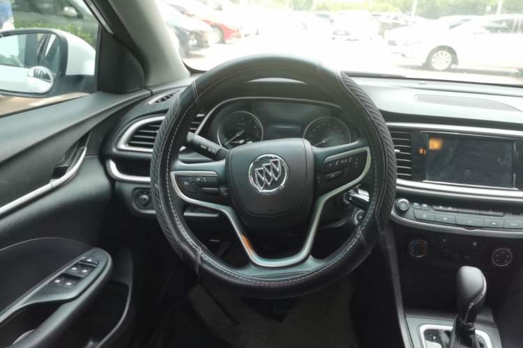 Used Buick GT 2021 Revised Version Flagship 1.5L Automatic Elite Edition Steering Wheel
