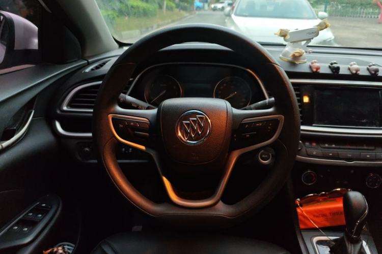 Used Buick GT 2021 Revised Version 1.3T Automatic Mild Hybrid Elite Edition Steering Wheel