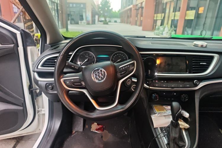 Used Buick GT 2021 1.3T Automatic Mild Hybrid Elite Version Steering Wheel