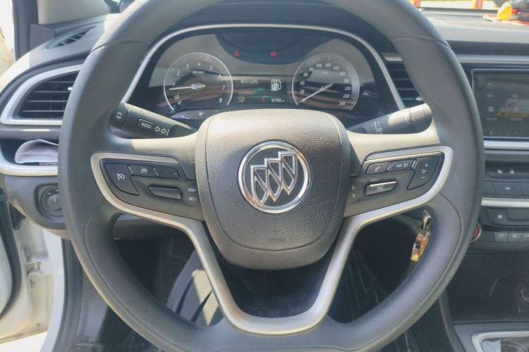 Used Buick GT 2021 Revised Version Flagship 1.5L Automatic Elite Edition Steering Wheel