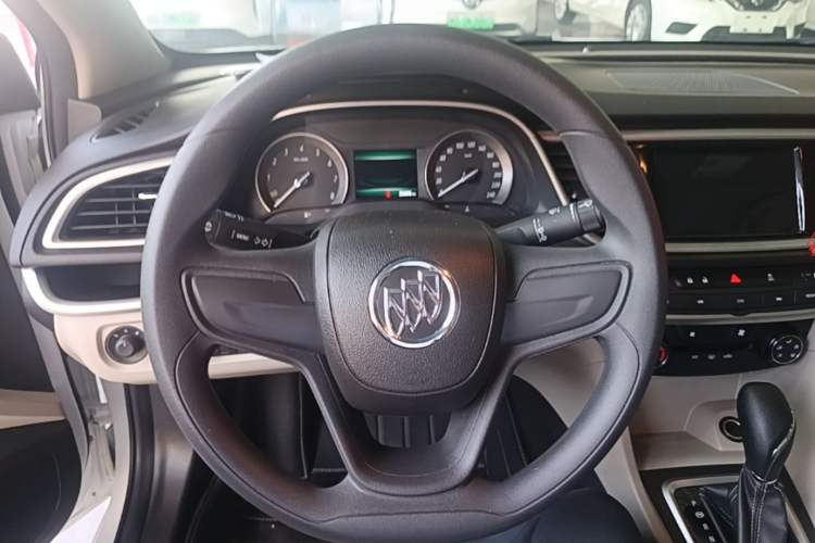 Used Buick GT 2021 Exemplar 1.5L Automatic Elite Version Steering Wheel