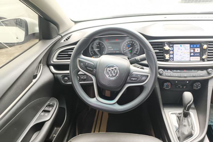 Used Buick GT 2021 Revised Version Flagship 1.5L Automatic Elite Edition Steering Wheel