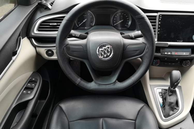 Used Buick GT 2021 Revised Version Flagship 1.5L Automatic Entry-Level Trim Steering Wheel