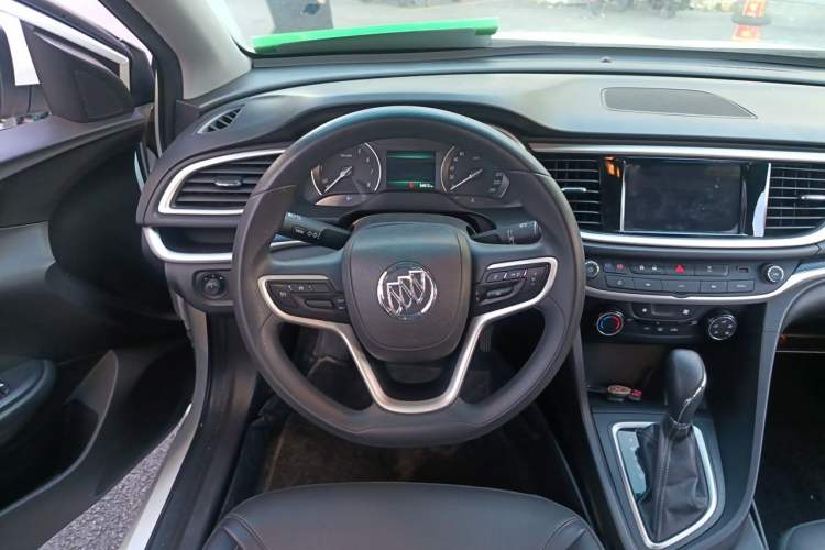 Used Buick GT 2021 Revised Version Flagship 1.5L Automatic Elite Edition Steering Wheel