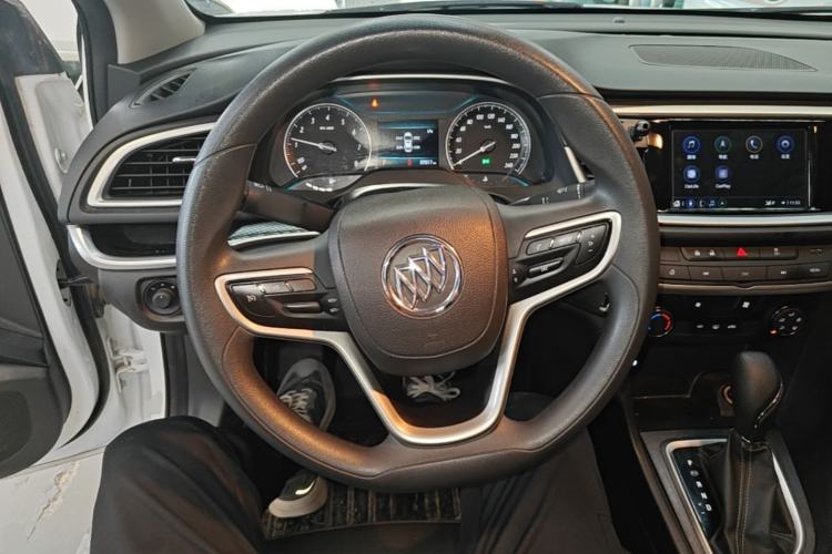 Used Buick GT 2021 Revised Version Flagship 1.5L Automatic Entry-Level Trim Steering Wheel