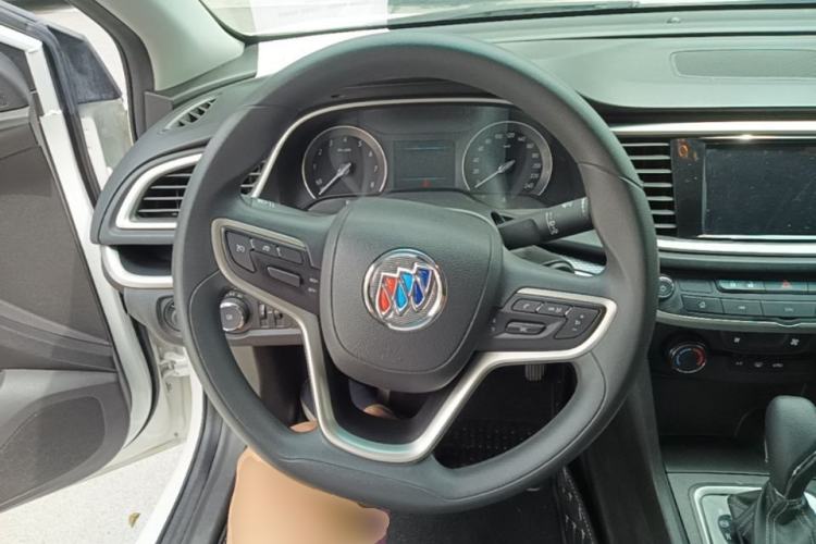 Used Buick GT 2021 Revised Version Flagship 1.5L Automatic Elite Edition Steering Wheel