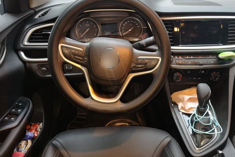 Used Buick GT 2021 Revised Version Flagship 1.5L Automatic Elite Edition Steering Wheel
