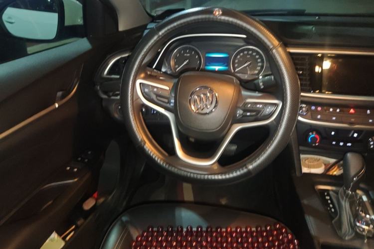 Used Buick GT 2021 Exemplar 1.5L Automatic Elite Version Steering Wheel