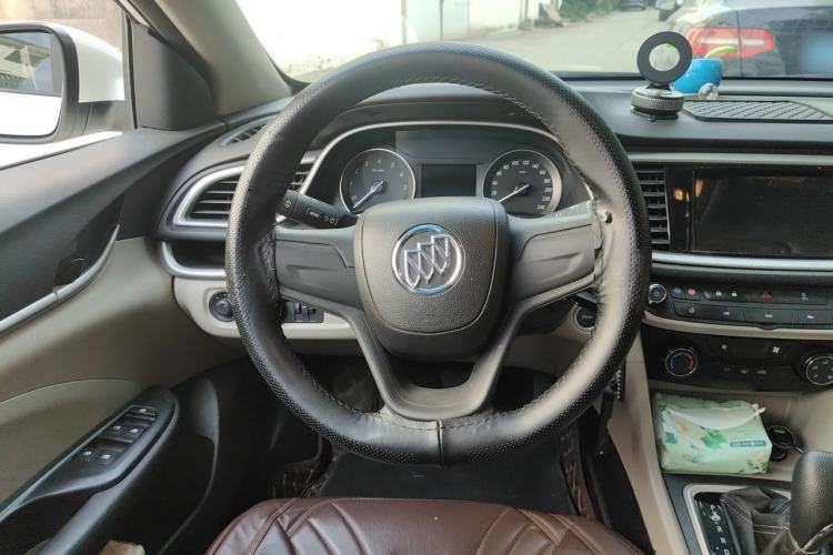 Used Buick GT 2021 Exemplar 1.5L Automatic Elite Version Steering Wheel