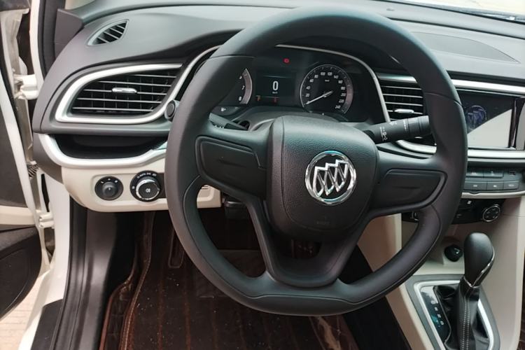 Used Buick GT 2021 Exemplar 1.5L Automatic Elite Version Steering Wheel