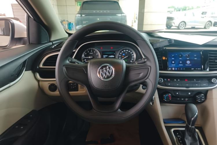 Used Buick GT 2021 Exemplar 1.5L Automatic Elite Version Steering Wheel