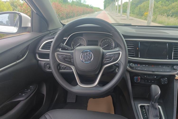 Used Buick GT 2021 Revised Version Flagship 1.5L Automatic Elite Edition Steering Wheel
