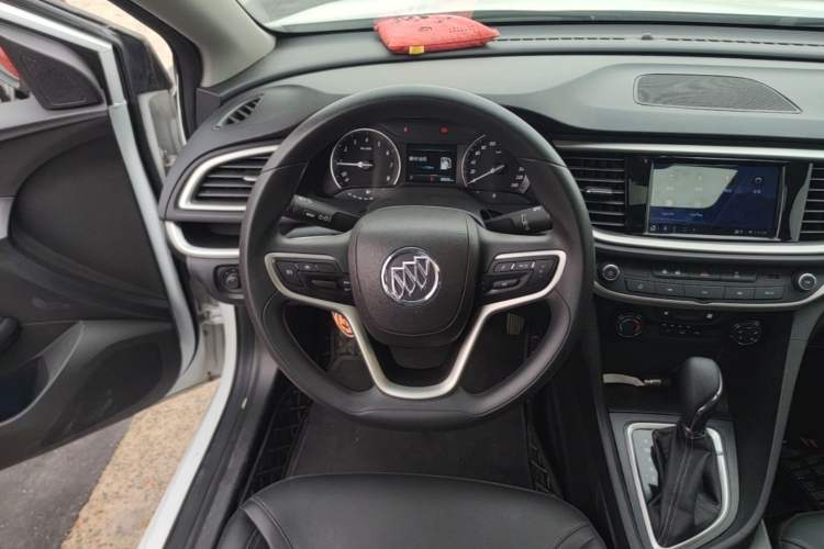 Used Buick GT 2021 Revised Version Flagship 1.5L Automatic Elite Edition Steering Wheel