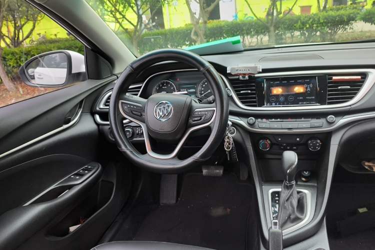 Used Buick GT 2021 Revised Version Flagship 1.5L Automatic Elite Edition Steering Wheel