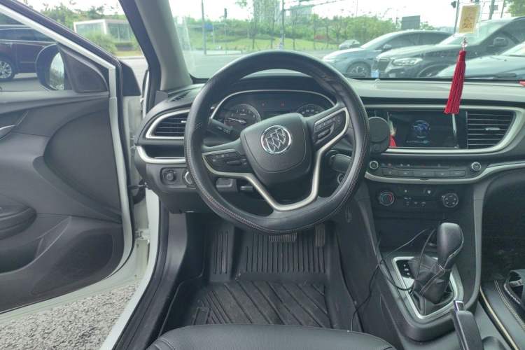 Used Buick GT 2021 Revised Version Flagship 1.5L Automatic Entry-Level Trim Steering Wheel