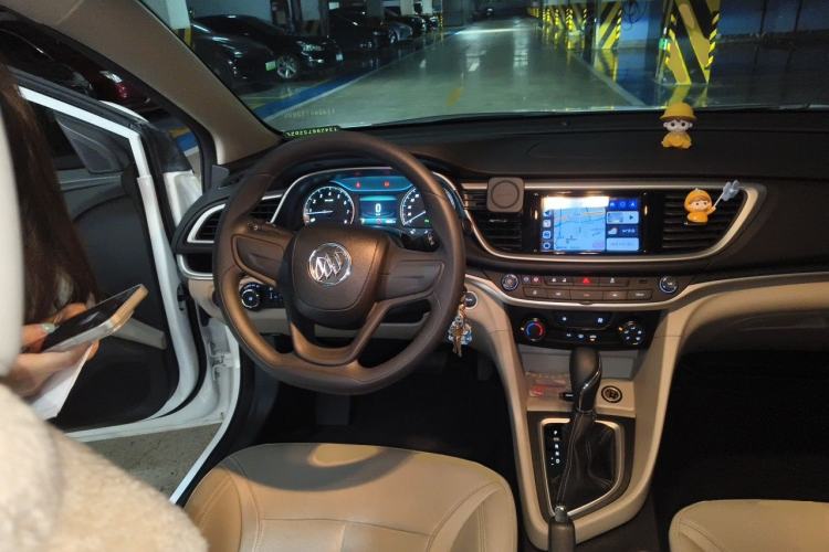 Used Buick GT 2021 Exemplar 1.5L Automatic Elite Version Steering Wheel
