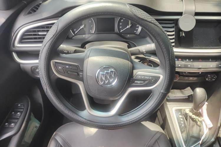Used Buick GT 2021 Revised Version Flagship 1.5L Automatic Elite Edition Steering Wheel