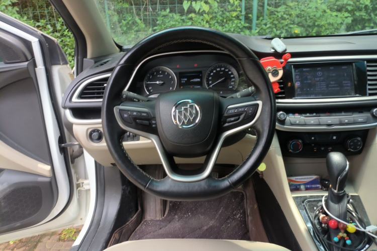 Used Buick GT 2021 Exemplar 1.5L Automatic Elite Version Steering Wheel