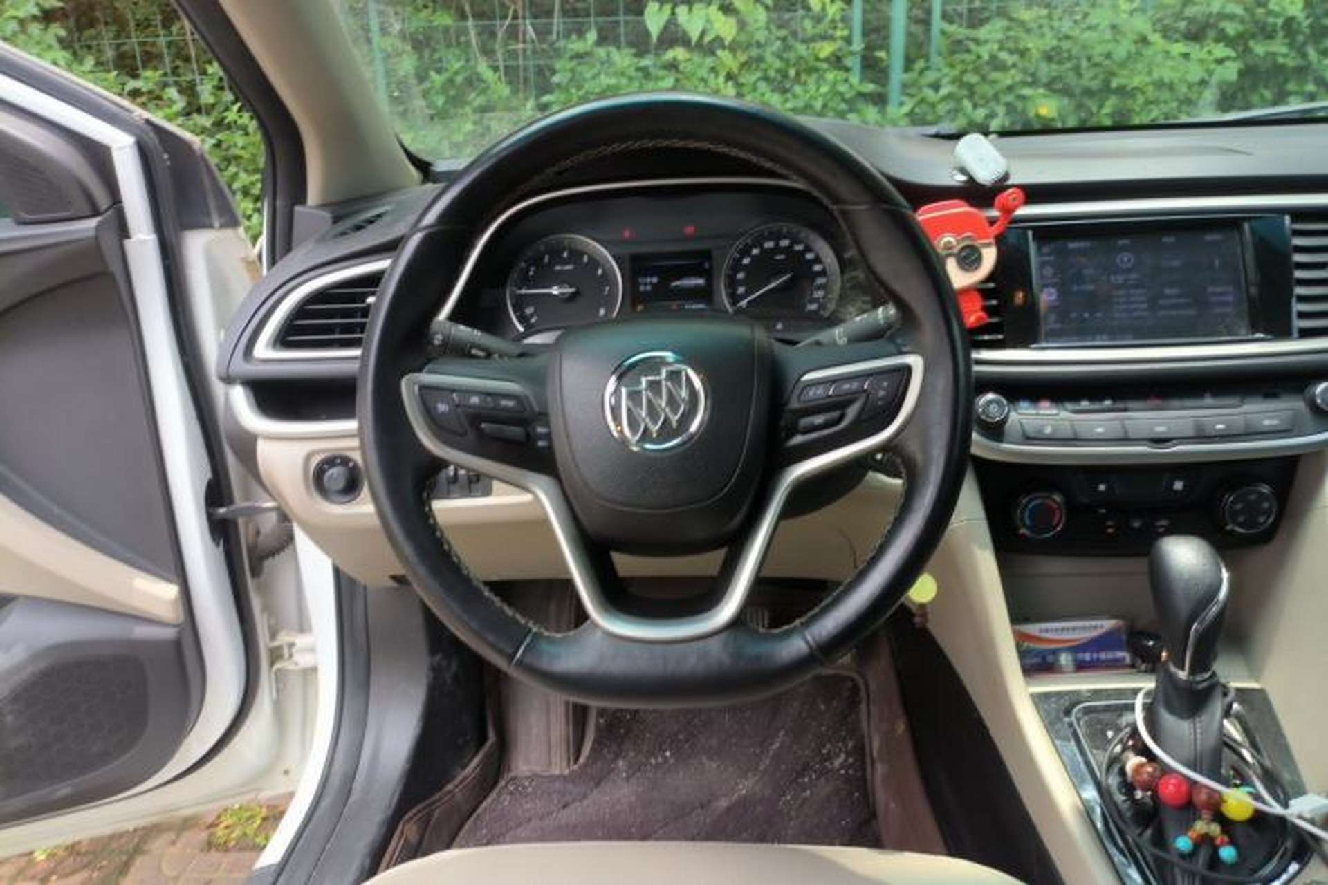 Used Buick GT 2021 Exemplar 1.5L Automatic Elite Version Steering Wheel