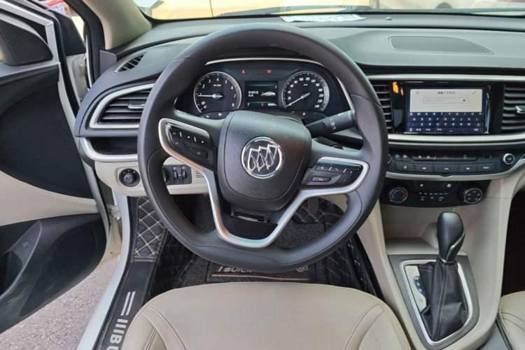 Used Buick GT 2021 Exemplar 1.5L Automatic Elite Version Steering Wheel