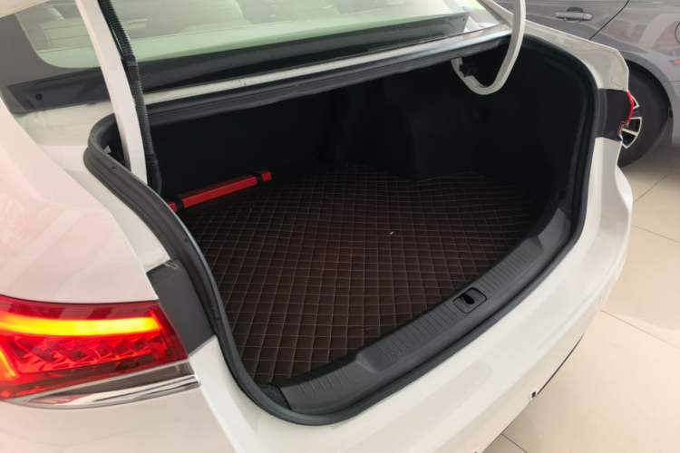 Used Buick GT 2021 Exemplar 1.5L Automatic Elite Version Trunk
