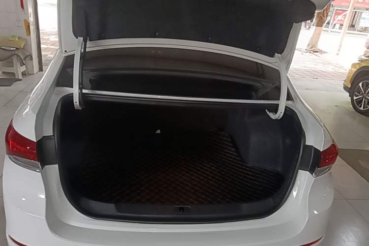 Used Buick GT 2021 Revised Version Flagship 1.5L Automatic Elite Edition Trunk