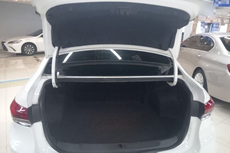 Used Buick GT 2021 Revised Version Flagship 1.5L Automatic Entry-Level Trim Trunk