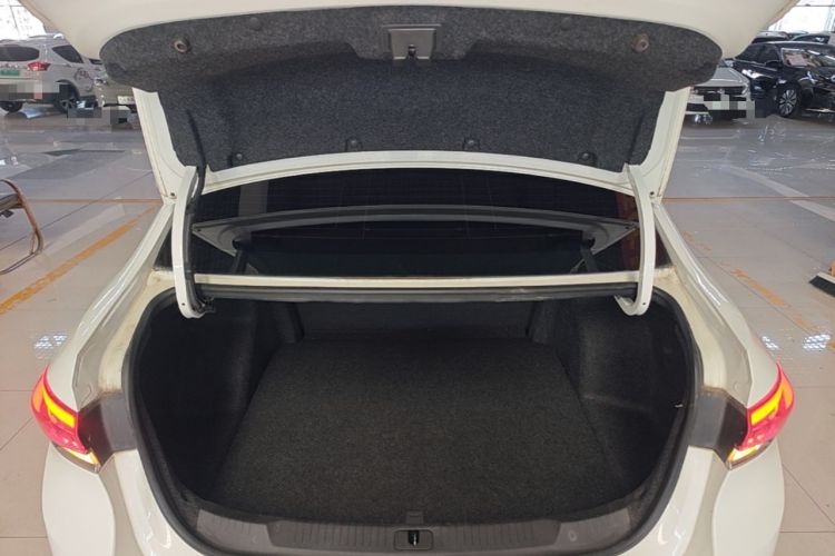 Used Buick GT 2021 1.3T Automatic Mild Hybrid Elite Version Trunk