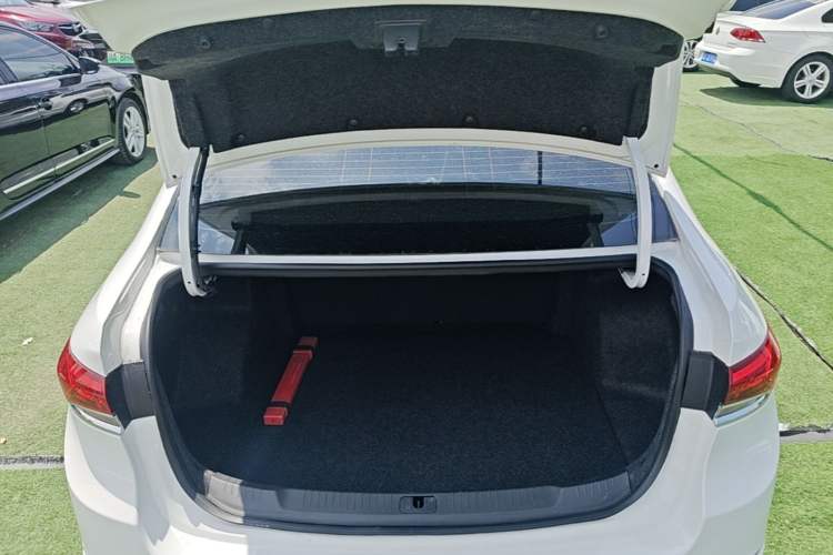Used Buick GT 2021 1.3T Automatic Mild Hybrid Elite Version Trunk