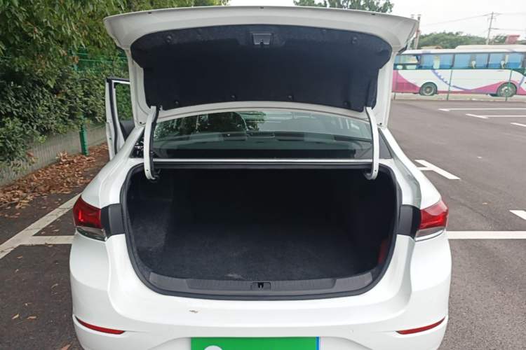 Used Buick GT 2021 Revised Version Flagship 1.5L Automatic Elite Edition Trunk