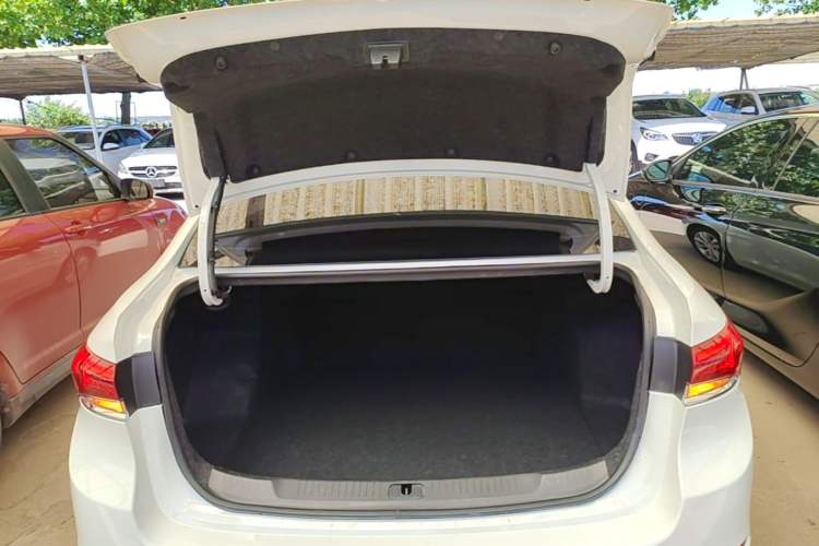 Used Buick GT 2021 Revised Version Flagship 1.5L Automatic Elite Edition Trunk