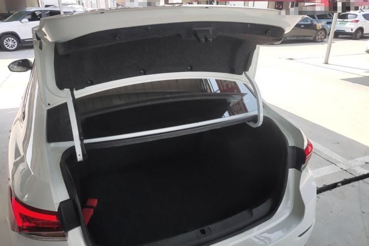 Used Buick GT 2021 Revised Version Flagship 1.5L Automatic Elite Edition Trunk