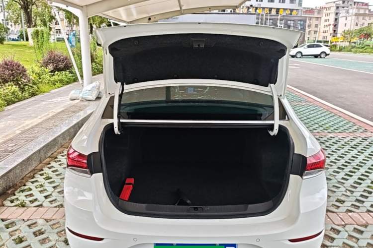 Used Buick GT 2021 1.3T Automatic Mild Hybrid Elite Version Trunk