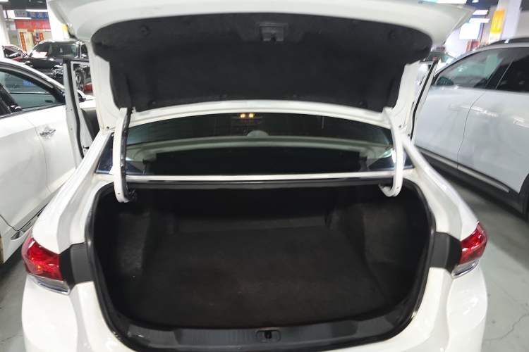 Used Buick GT 2021 Revised Version Flagship 1.5L Automatic Elite Edition Trunk