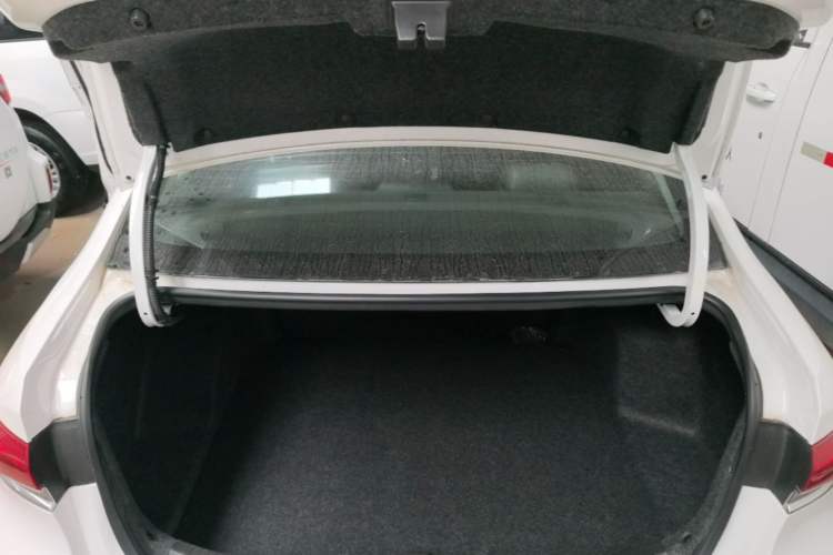 Used Buick GT 2021 Revised Version Flagship 1.5L Automatic Elite Edition Trunk