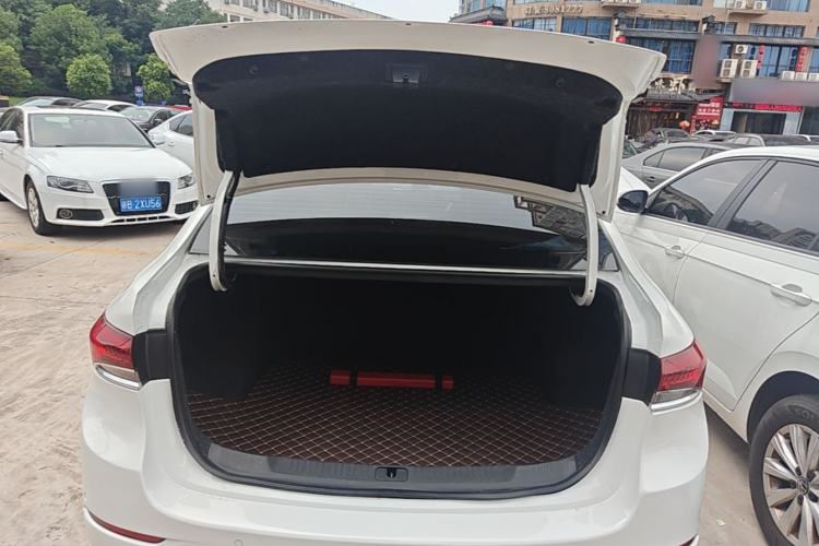 Used Buick GT 2021 Revised Version Flagship 1.5L Automatic Elite Edition Trunk