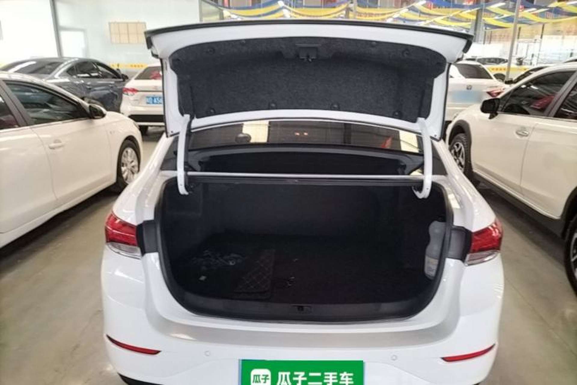 Used Buick GT 2021 Revised Version 1.3T Automatic Mild Hybrid Elite Edition Trunk