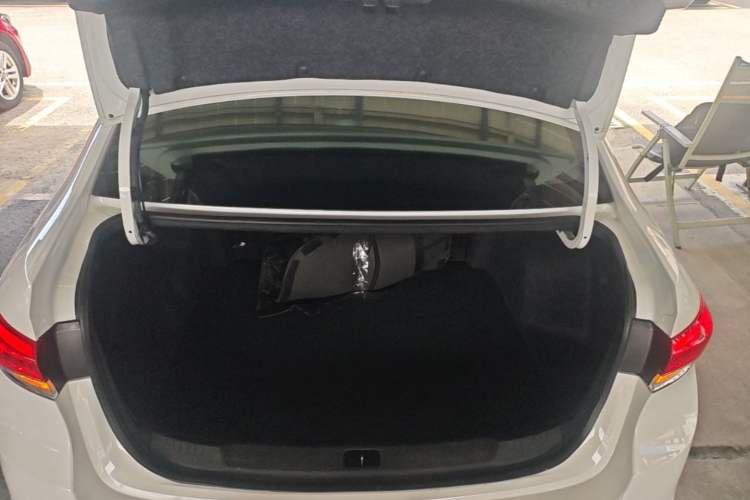 Used Buick GT 2021 Revised Version Flagship 1.5L Automatic Elite Edition Trunk